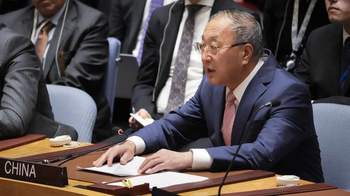 Čína v OSN podpořila rezoluci označující Rusko za agresora